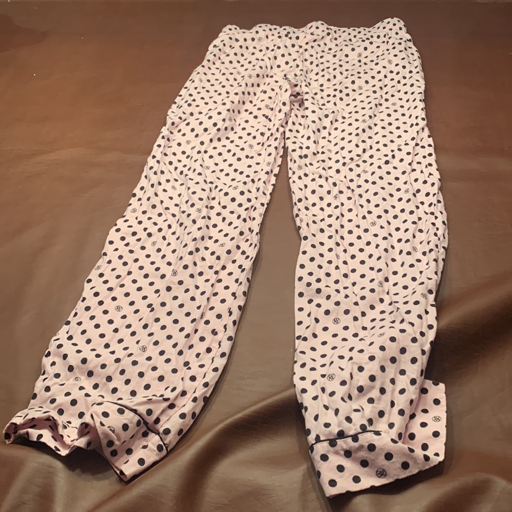 Victoria’s Secret pajama pants small. Pink and black. NWOT. - Picture 4 of 8